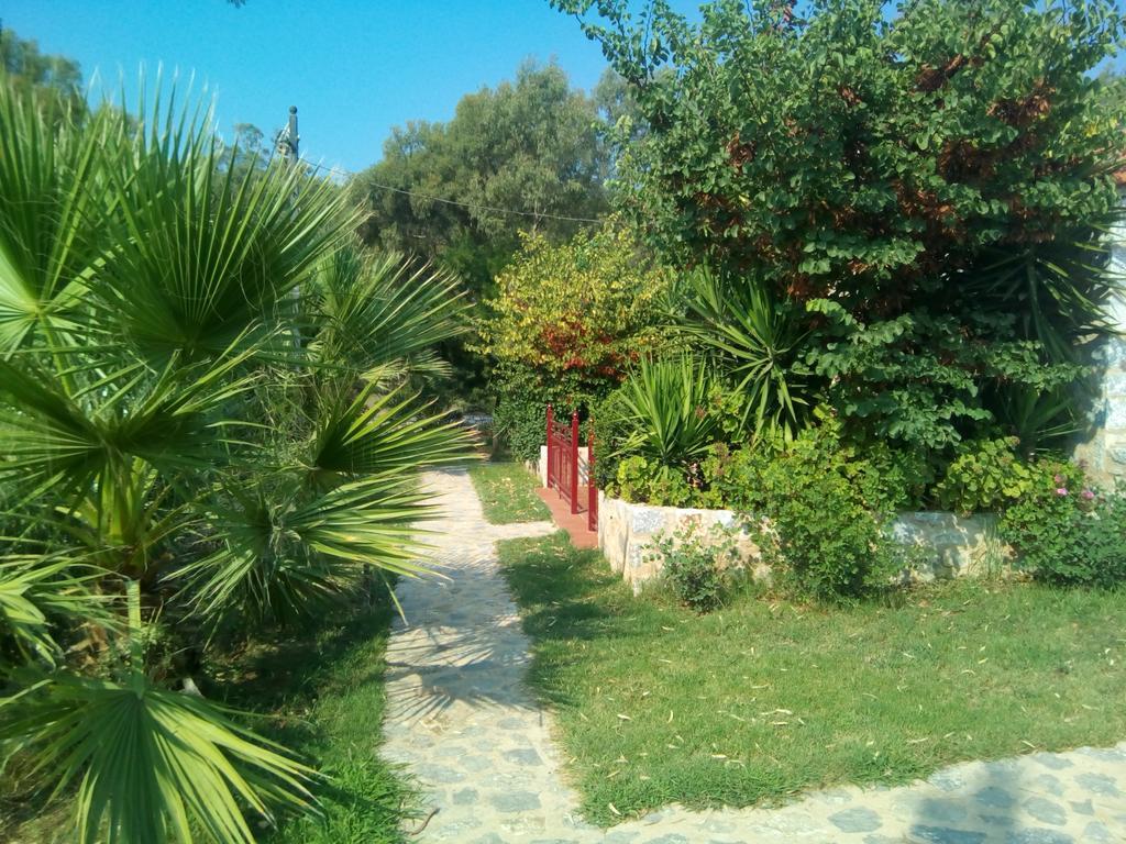 Ktima Petalea Villa ยีธิโอ ภายนอก รูปภาพ