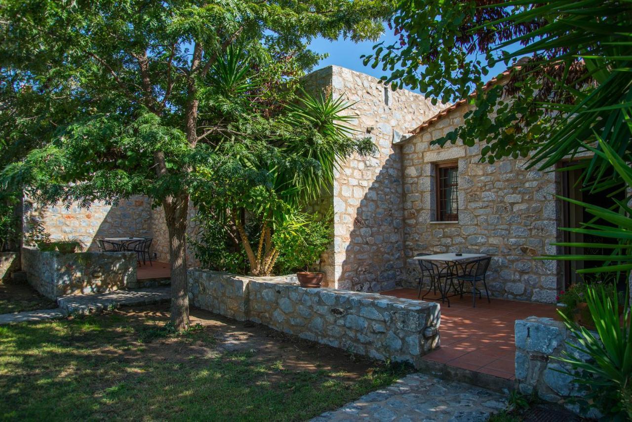 Ktima Petalea Villa ยีธิโอ ภายนอก รูปภาพ