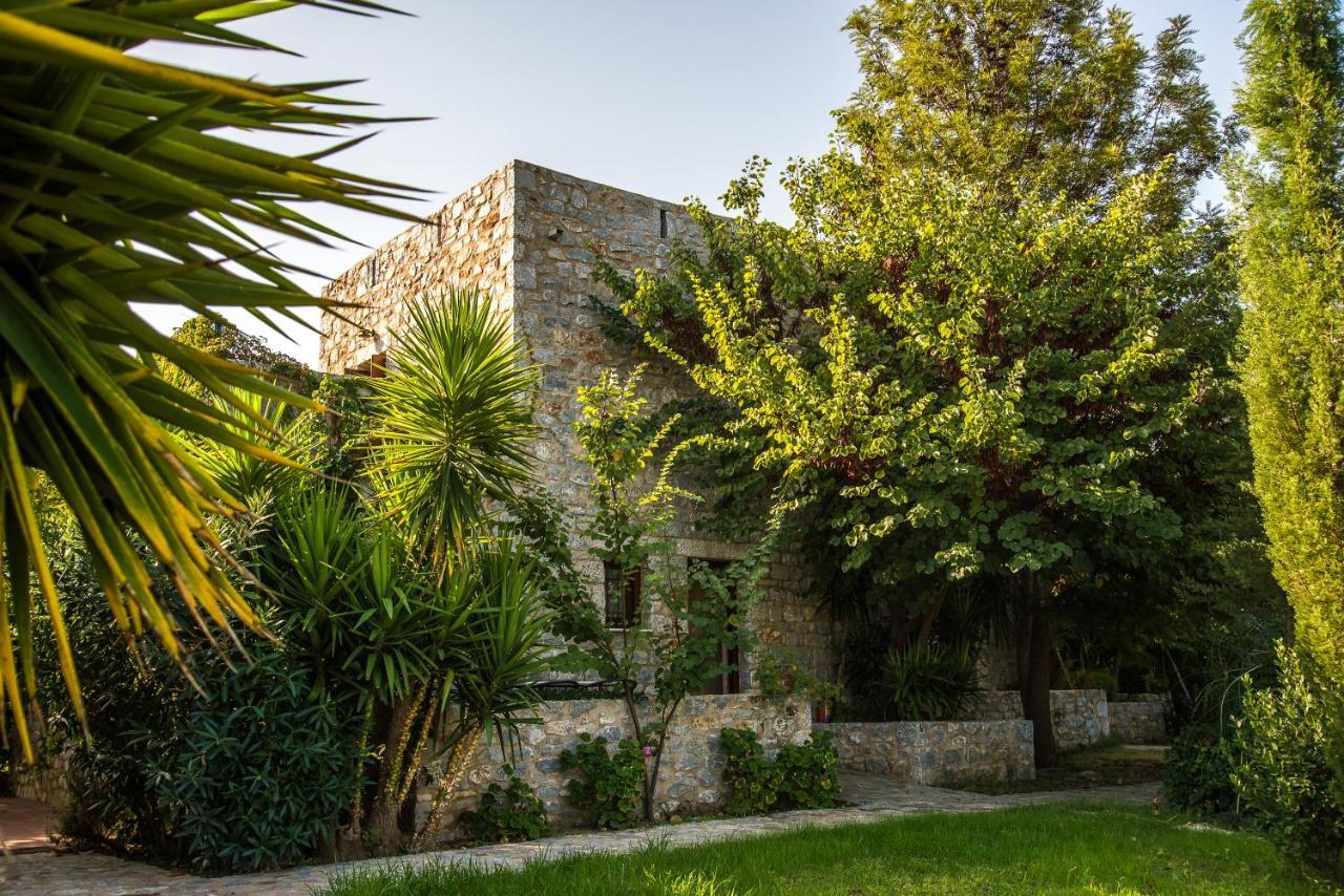 Ktima Petalea Villa ยีธิโอ ภายนอก รูปภาพ