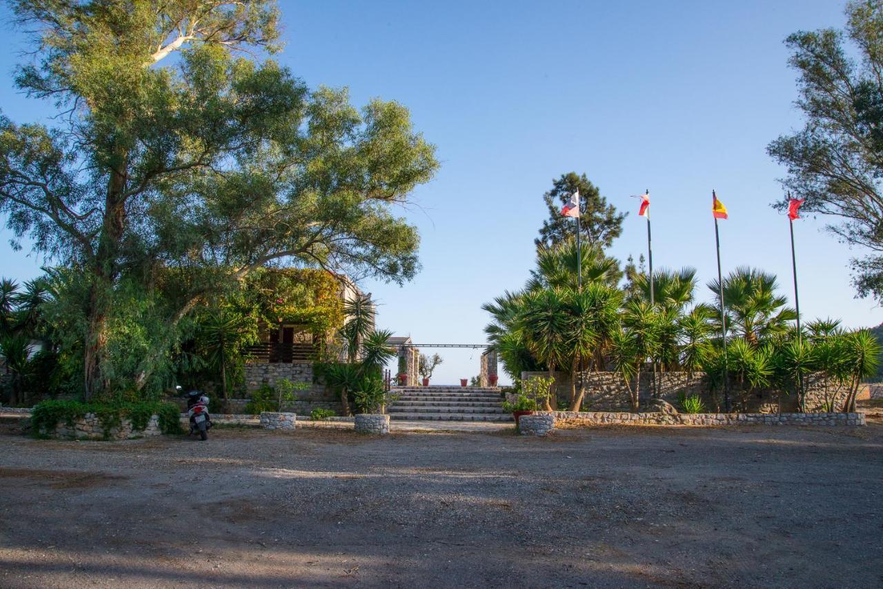 Ktima Petalea Villa ยีธิโอ ภายนอก รูปภาพ